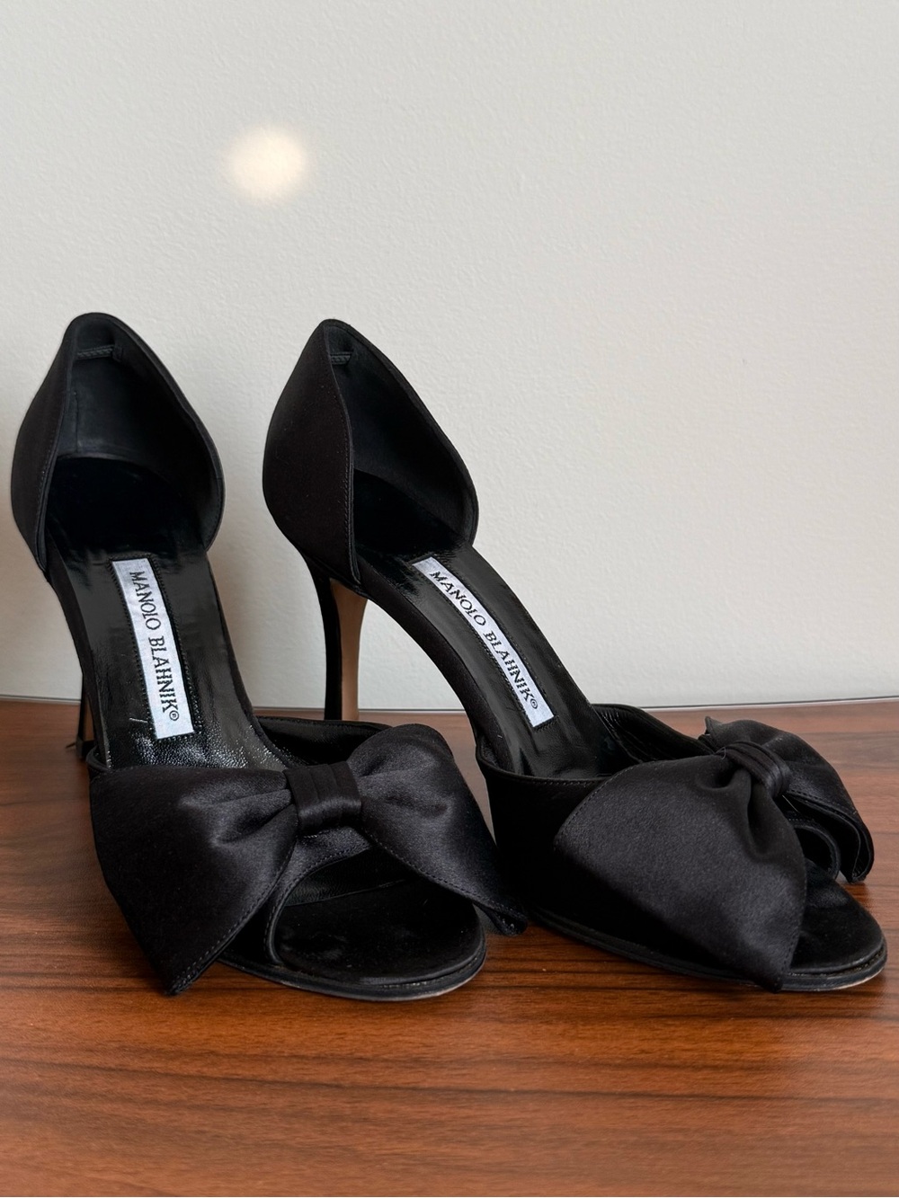 Manolo Blahnik Black Satin Bow D'Orsay Heels Size 6 Women’s
